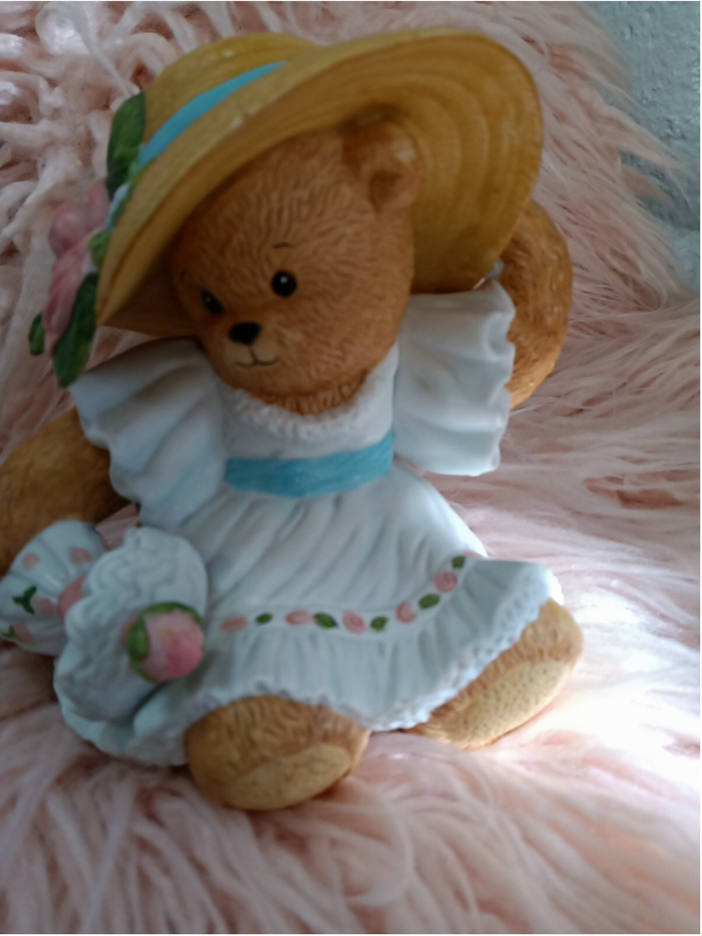Chapeau Noelle Bear Figurine Emily 1994 Limited Edition by Lucy Rigg Umbrella